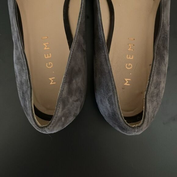 M. GEMI Grey Suede Pointed Toe with Black Bow Flats, Size 36.5 (US Size 6) - Picture 6 of 12